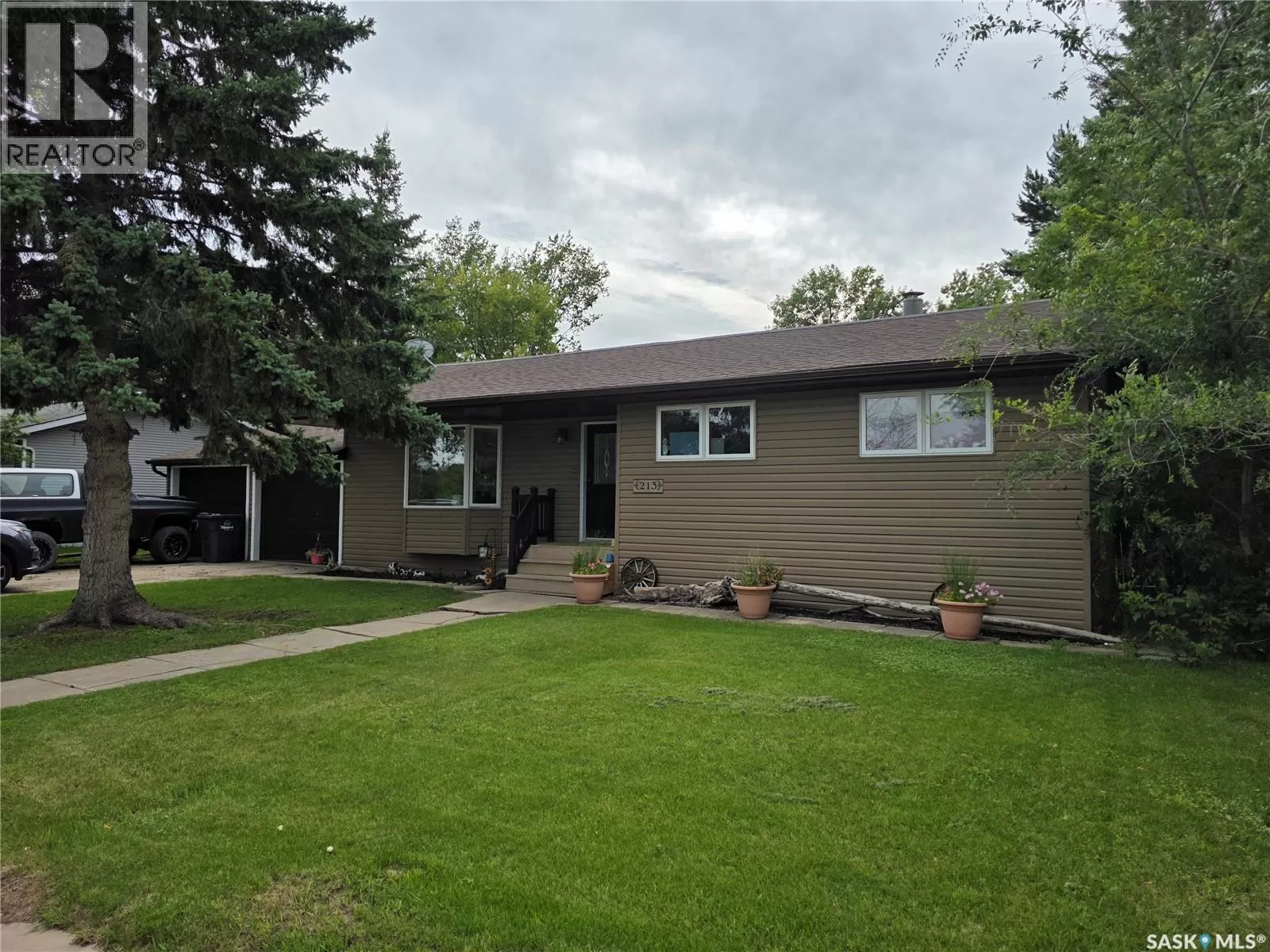 House for rent: 213 9th Street E, Wynyard, Saskatchewan S0A 4T0