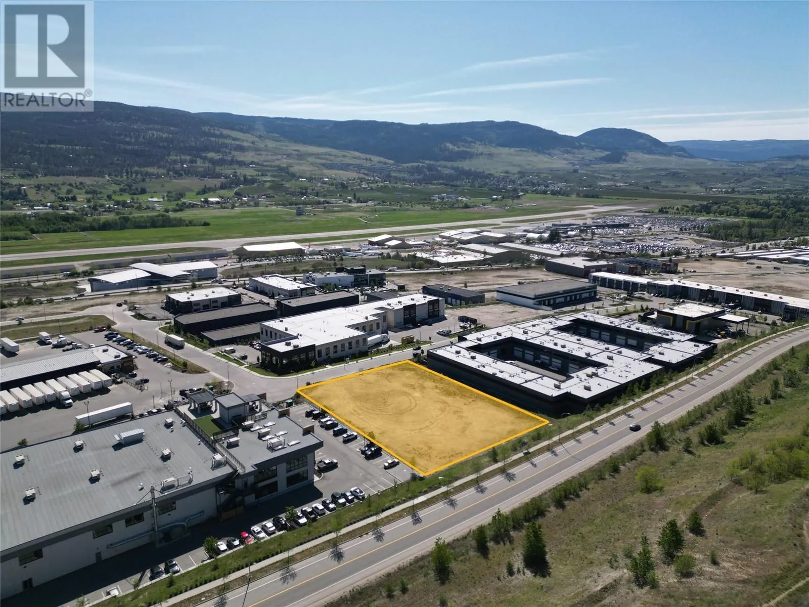 Other for rent: 2130 Matrix Crescent, Kelowna, British Columbia V1V 0C1