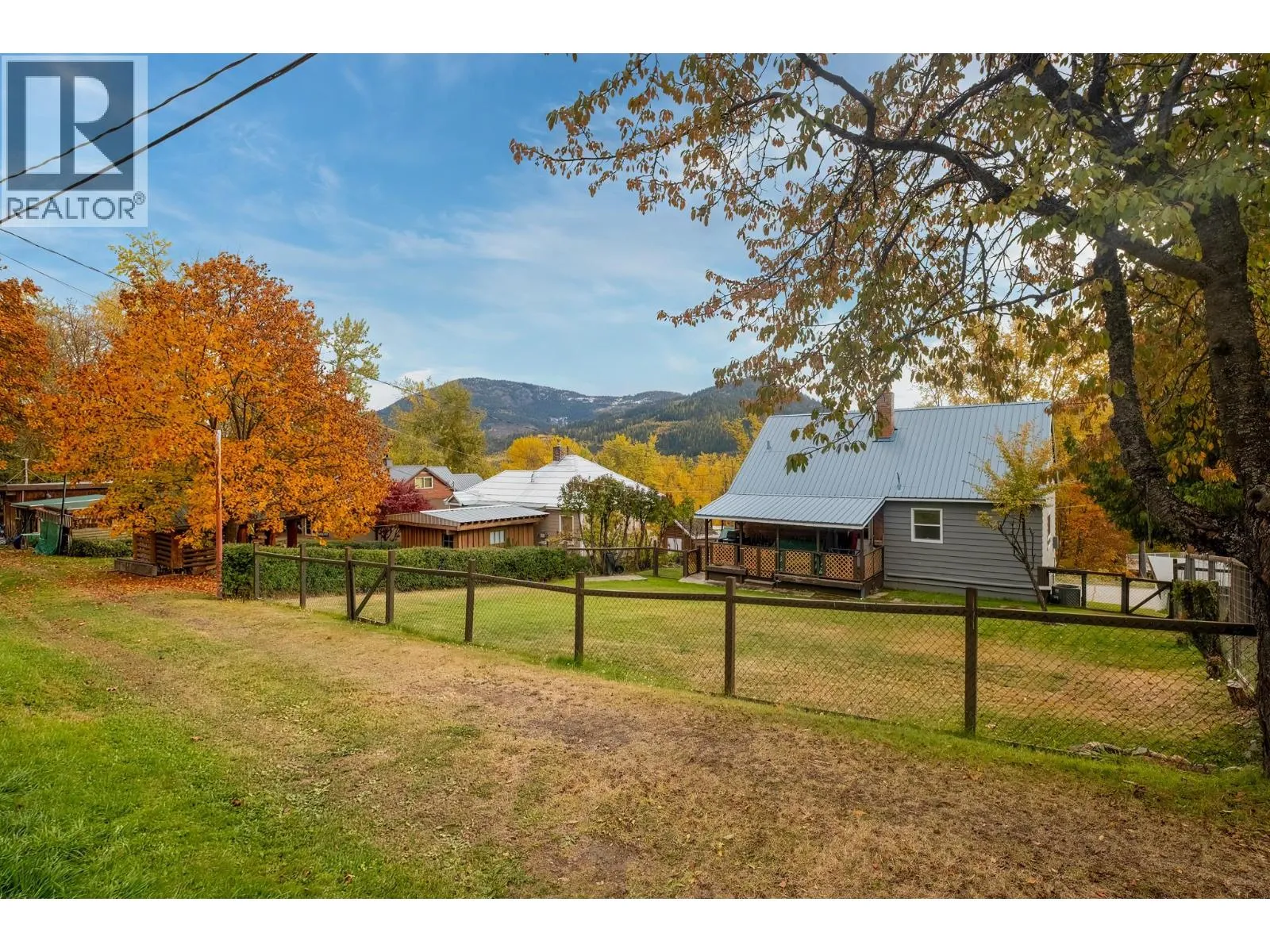 House for rent: 2130 Victoria Avenue, Rossland, British Columbia V0G 1Y0