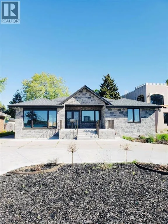 House for rent: 2135 Riverside Drive West, Windsor, Ontario N9B 1A8