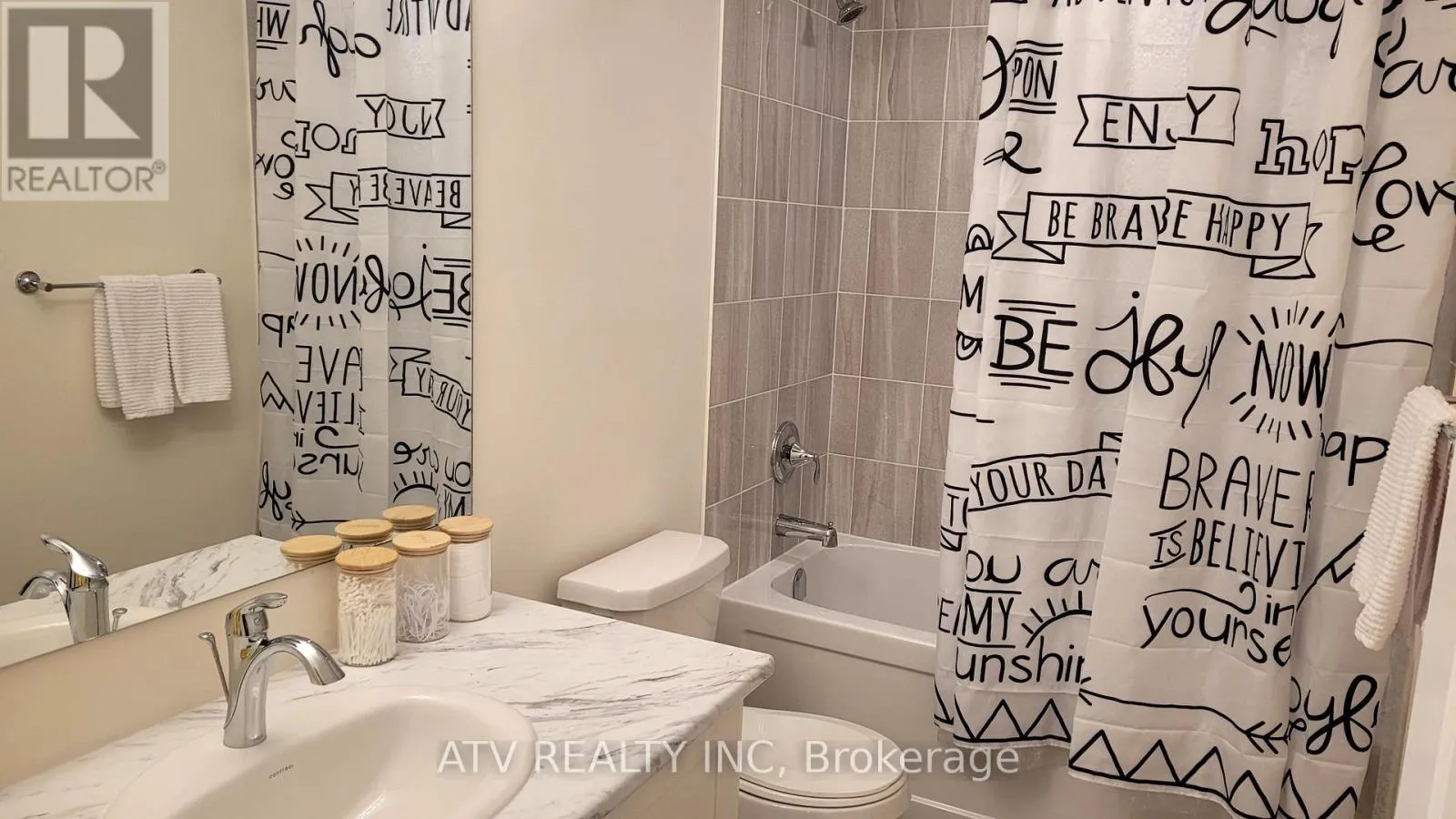 Row / Townhouse for rent: 2135 Speare Court, Innisfil, Ontario L9S 0M9