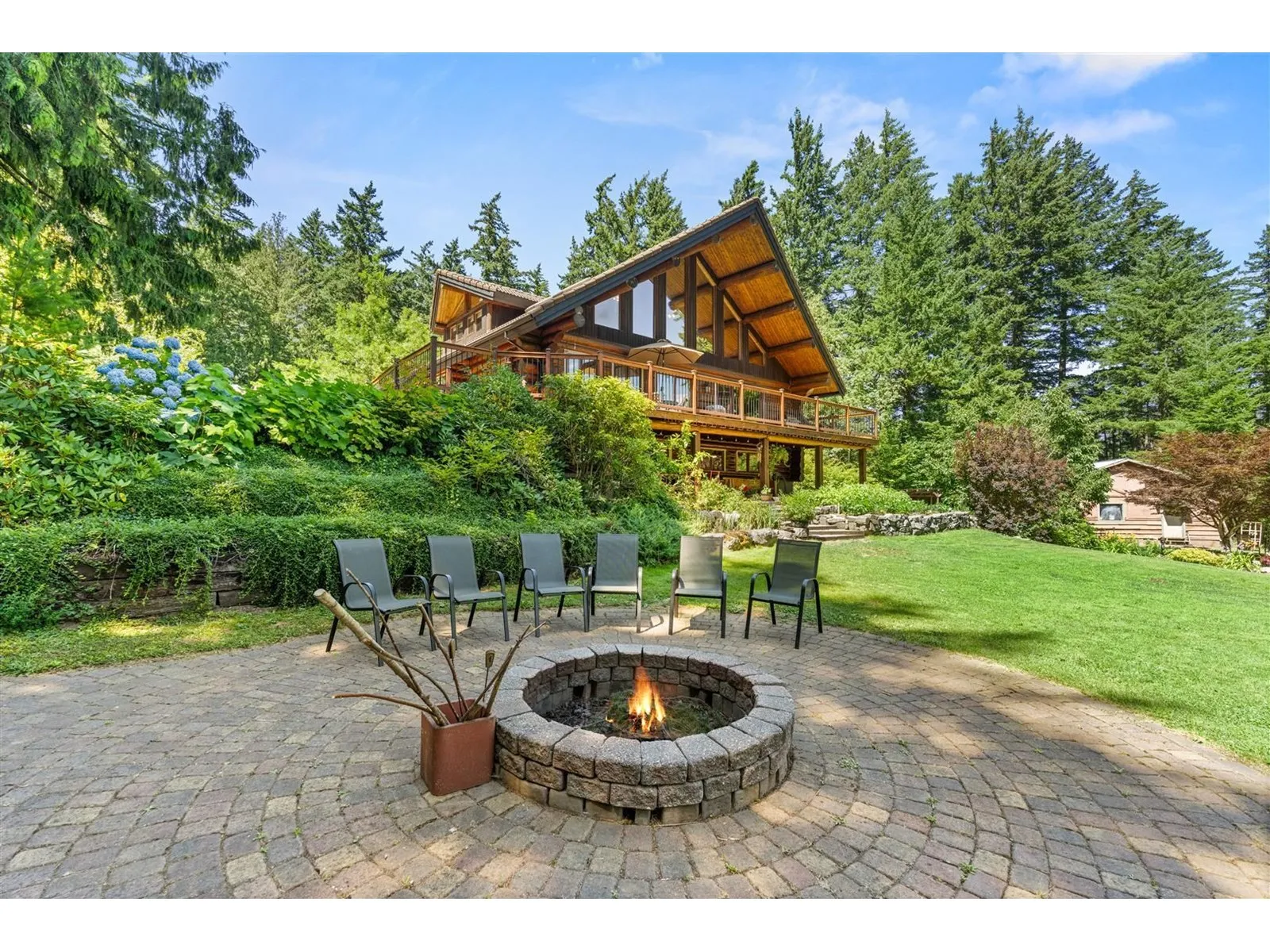 House for rent: 21360 Landstrom Road|hope, Hope, British Columbia V0X 1L3