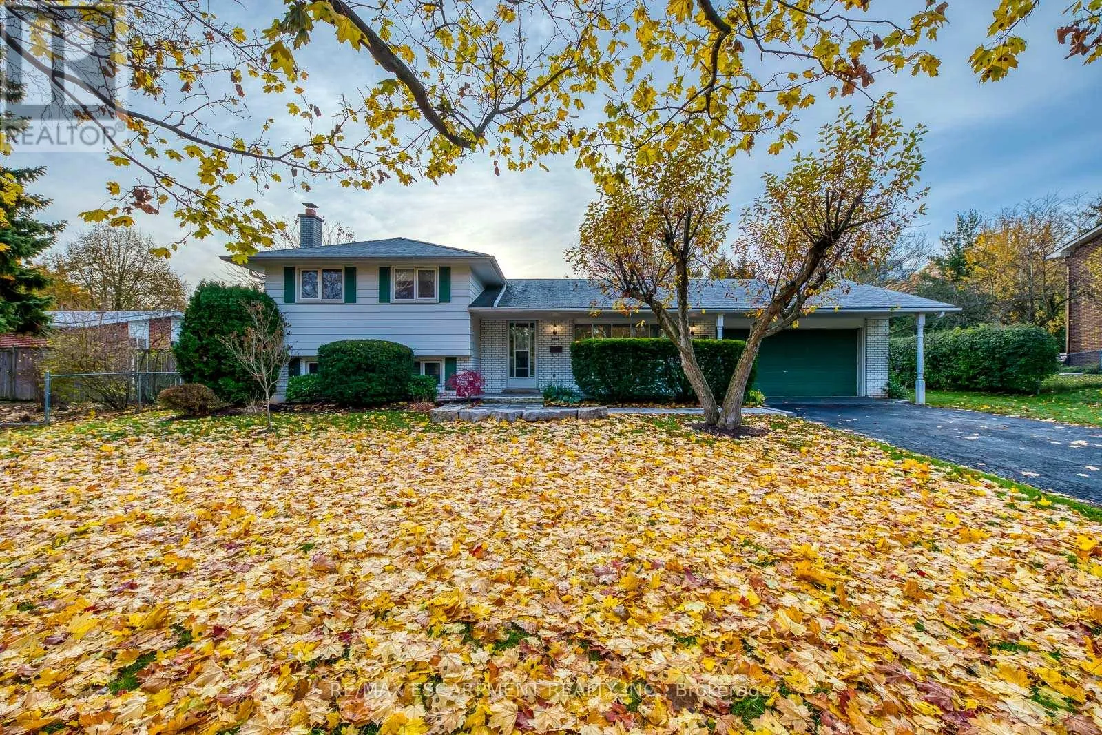 House for rent: 2138 Salmon Road, Oakville, Ontario L6L 1M5