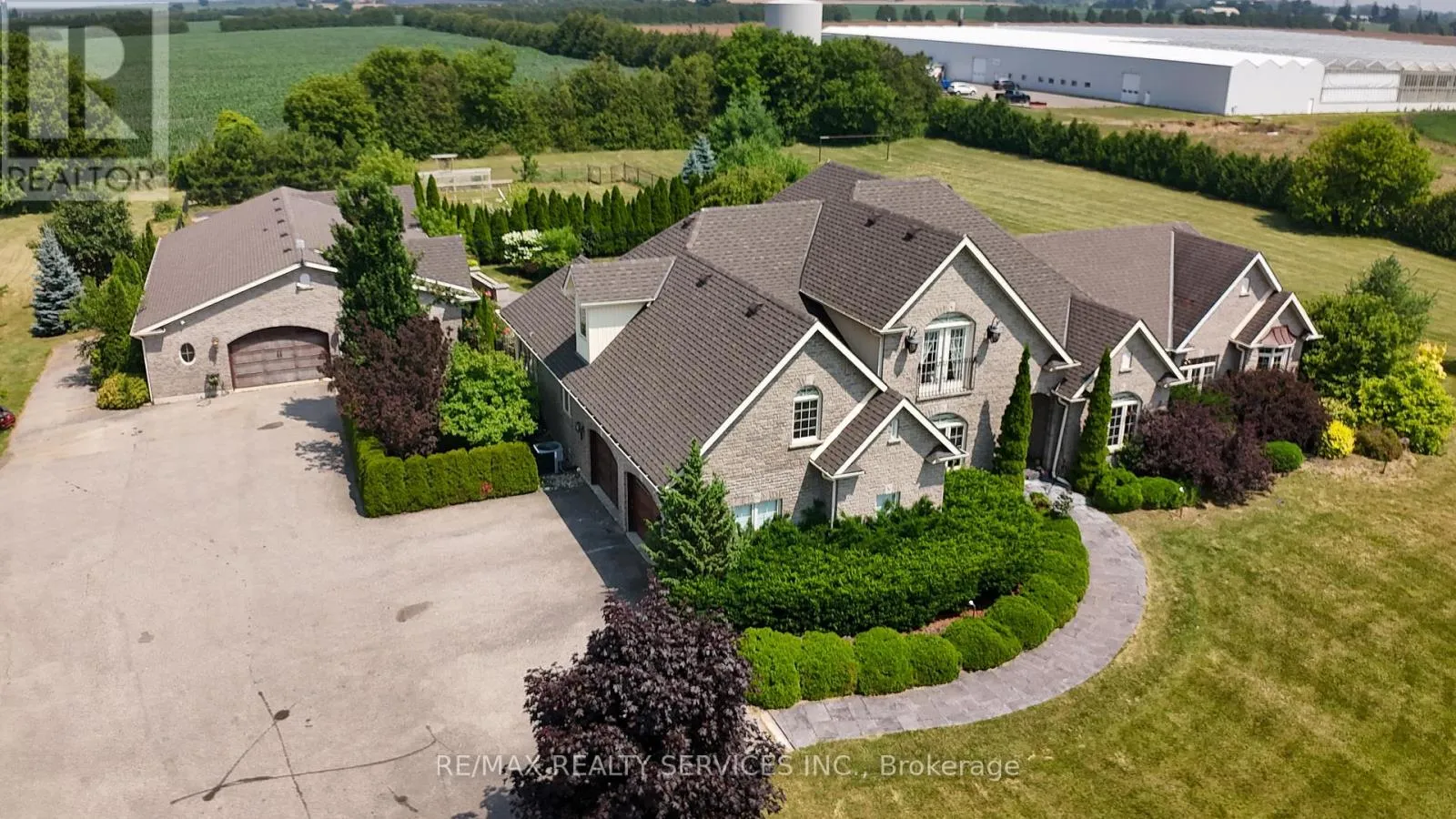 214 & 218 Maple Avenue S, Brant, Ontario N0E 1A0