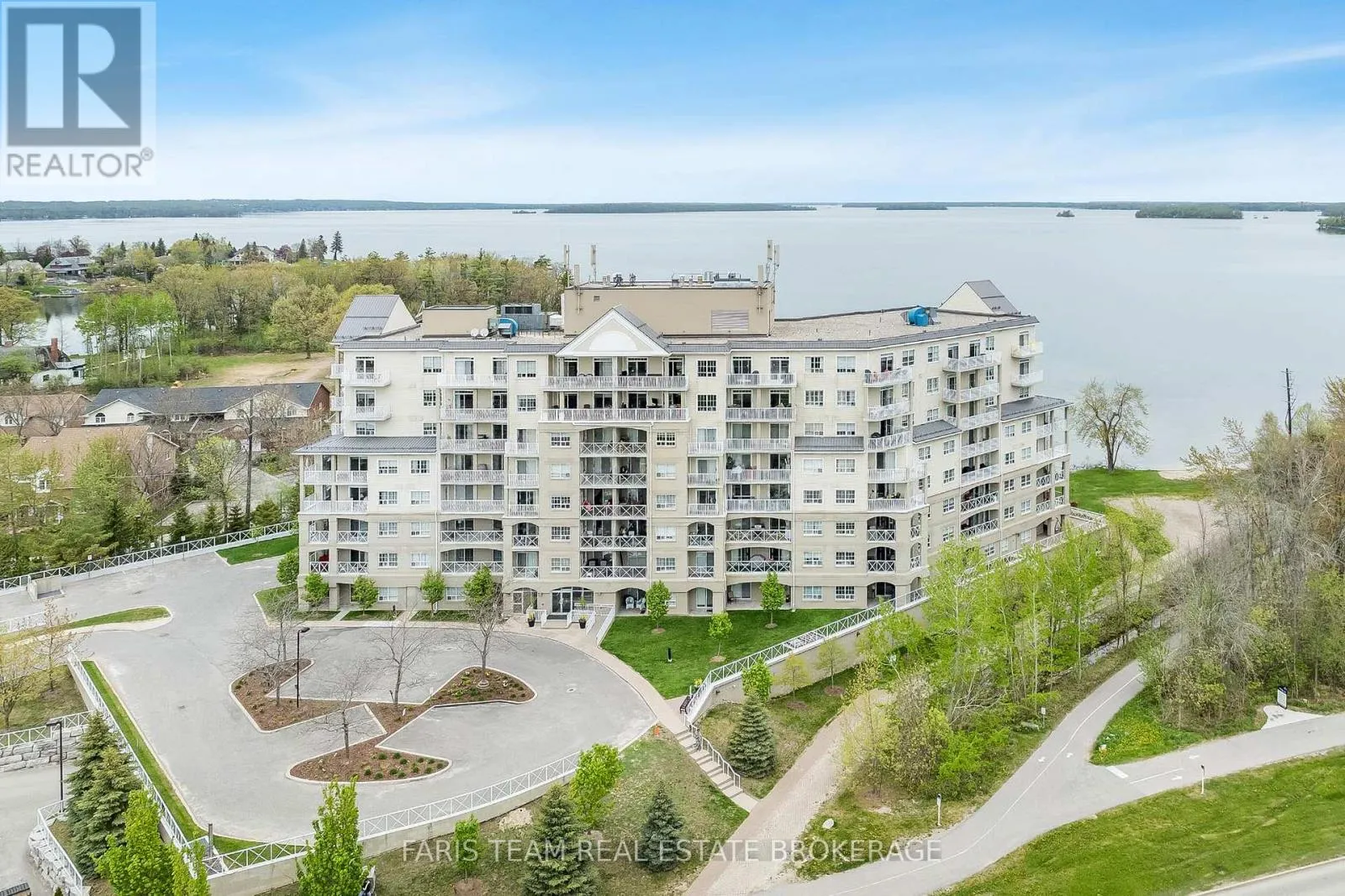 Apartment for rent: 214 - 354 Atherley Road, Orillia, Ontario L3V 0B8