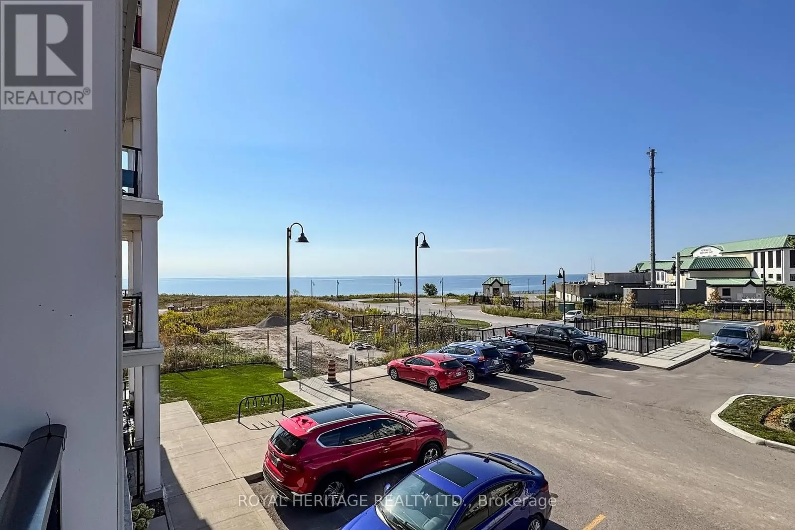 Apartment for rent: 214 - 70 Shipway Avenue, Clarington, Ontario L1B 0V7