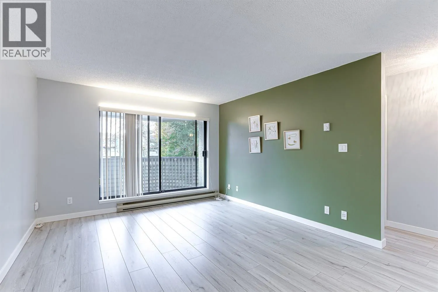 Apartment for rent: 214 8700 Ackroyd Road, Richmond, British Columbia V6X 3G2