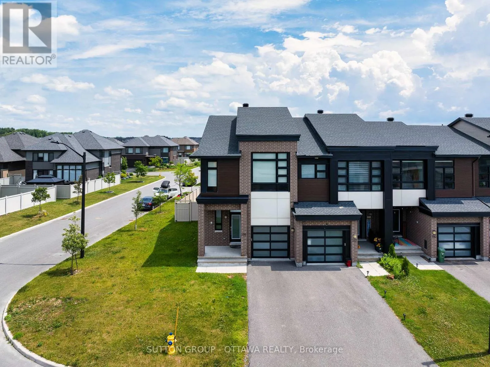 Row / Townhouse for rent: 214 Big Dipper Street, Ottawa, Ontario K4M 0K5