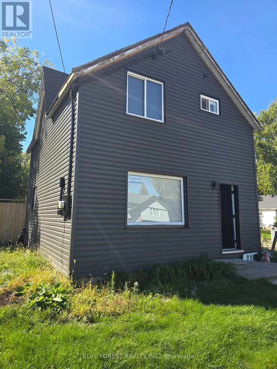 House for rent: 214 Elizabeth Street, Southwest Middlesex, Ontario N0L 1M0