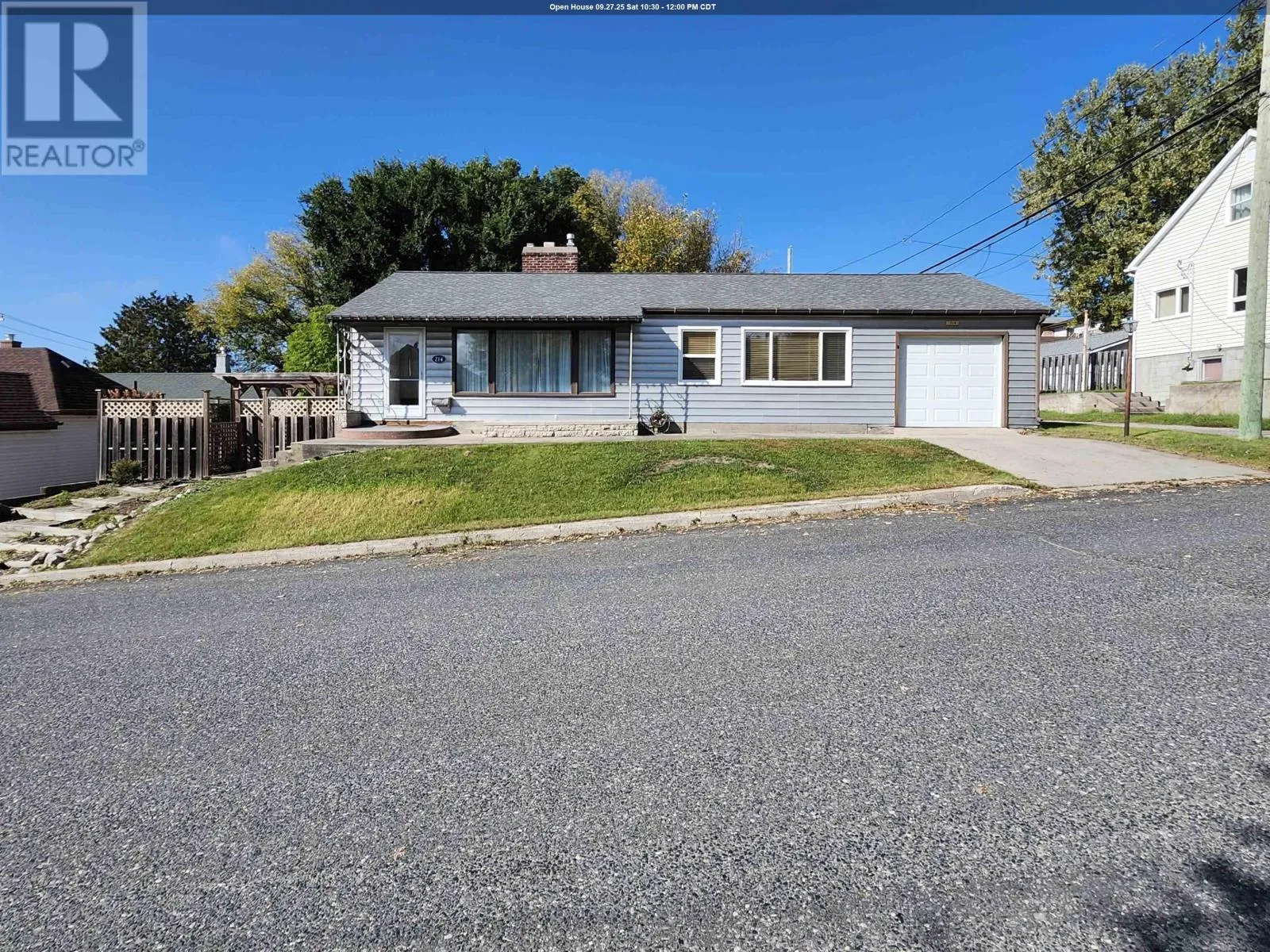 214 Sixth Ave, Kenora, Ontario P9N 2C1