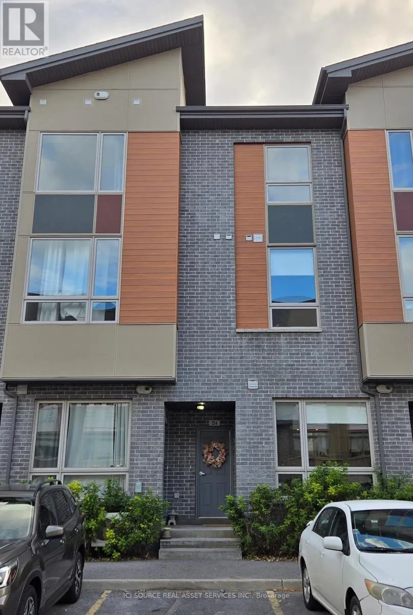 Row / Townhouse for rent: 214 Terravita Private, Ottawa, Ontario K1V 2R9
