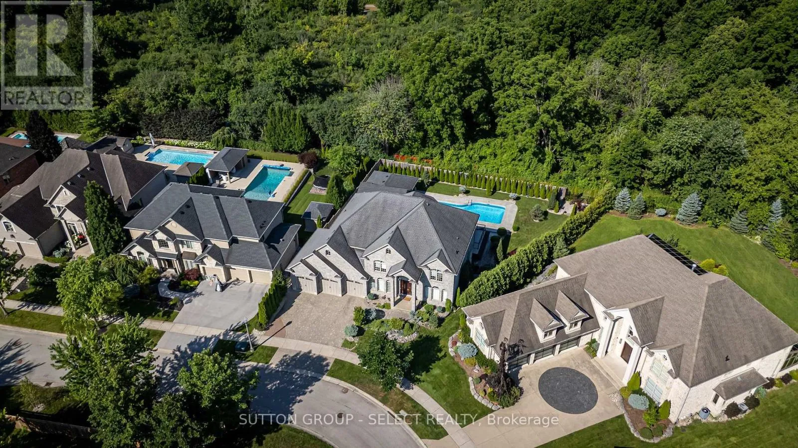 House for rent: 2142 Valleyrun Boulevard, London North, Ontario N6G 5M7