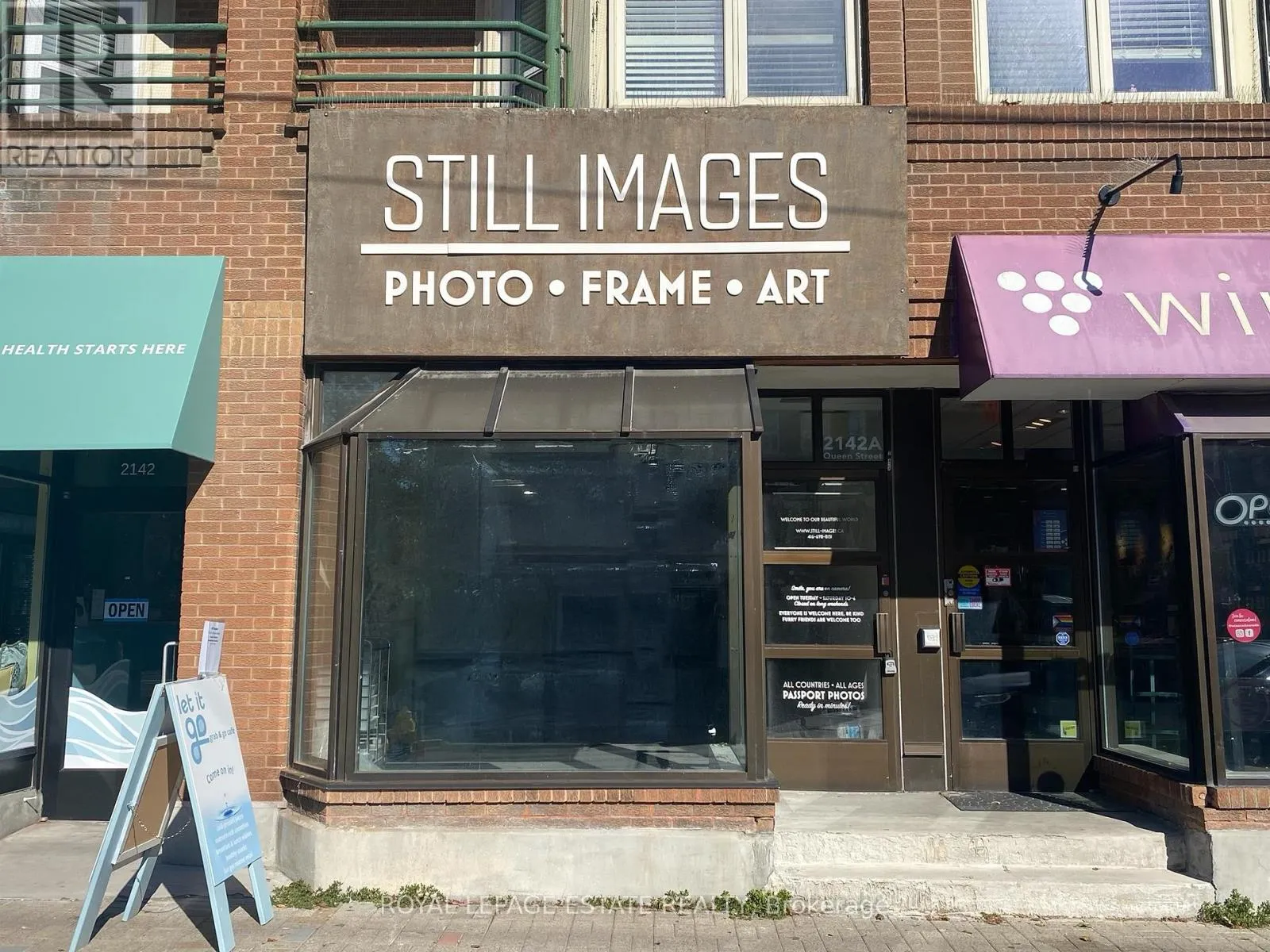 2142a Queen Street E, Toronto, Ontario M4E 1E3