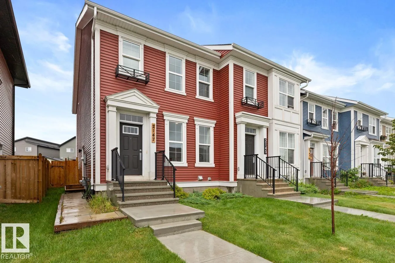 Duplex for rent: 2147 Maple Rd Nw, Edmonton, Alberta T6T 2L6