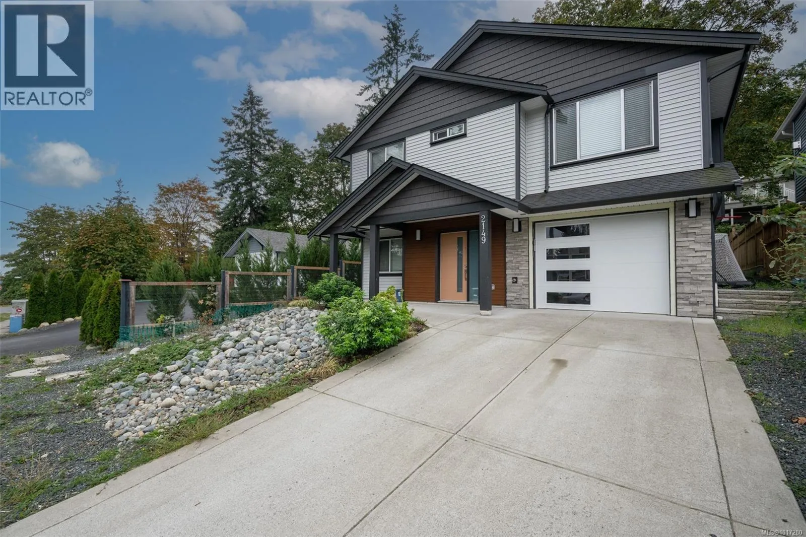 House for rent: 2149 Salmon Rd, Nanaimo, British Columbia V9R 6J2