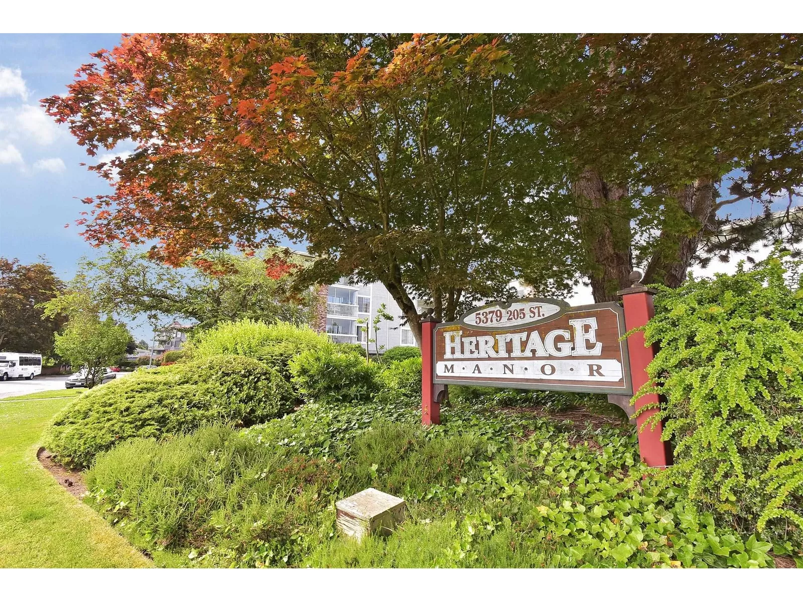 Apartment for rent: 215 5379 205 Street, Langley, British Columbia V3A 7V7