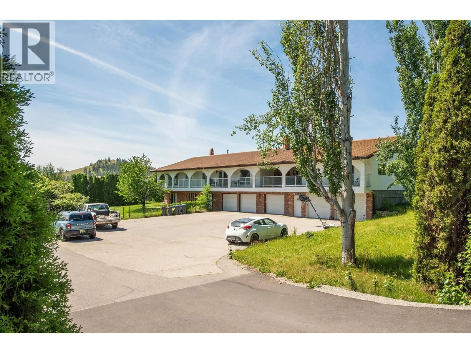 House for rent: 215 Arab Road, Kelowna, British Columbia V1V 2G8