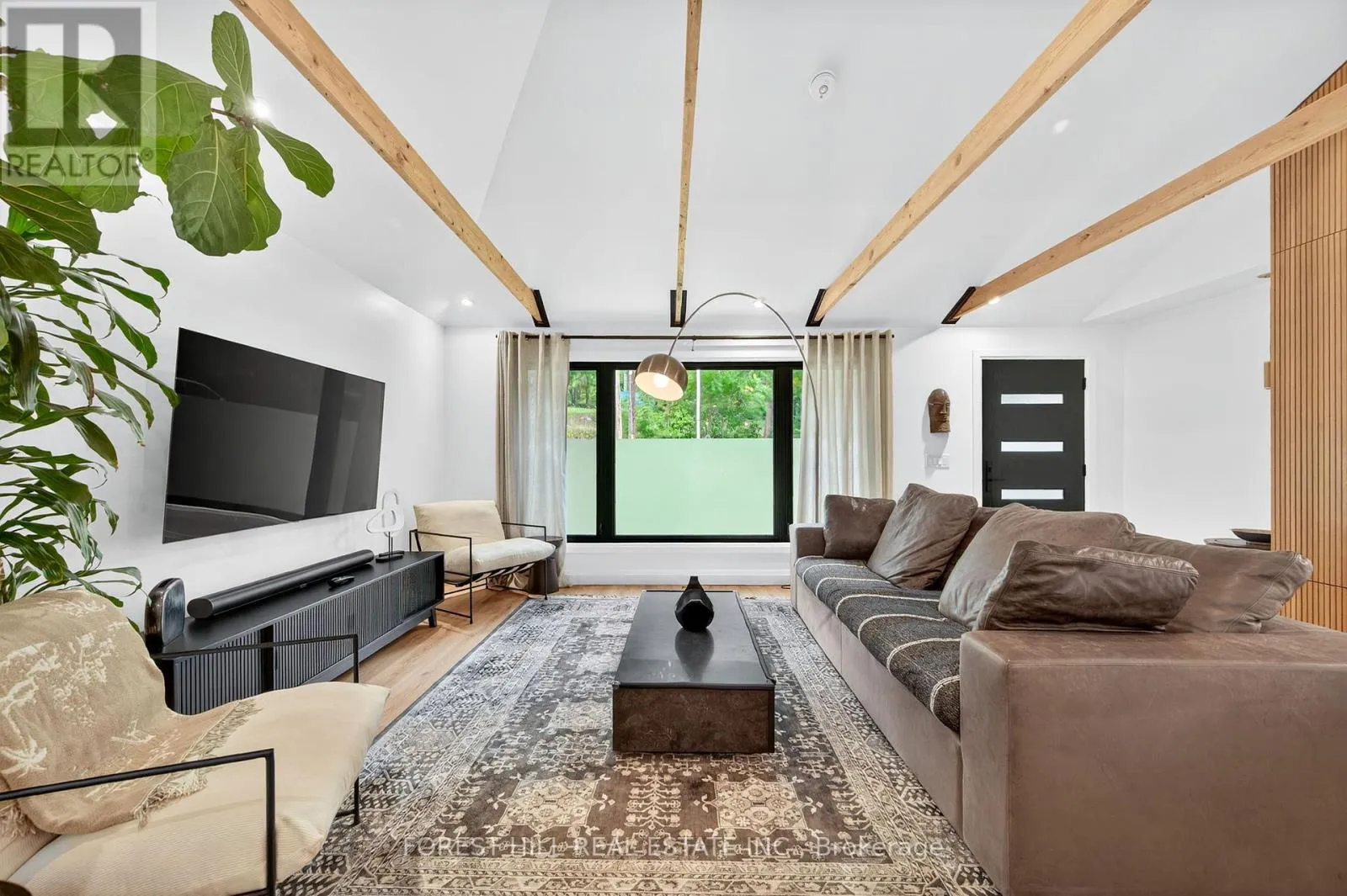 House for rent: 215 Main Street N, Newmarket, Ontario L3Y 9B1