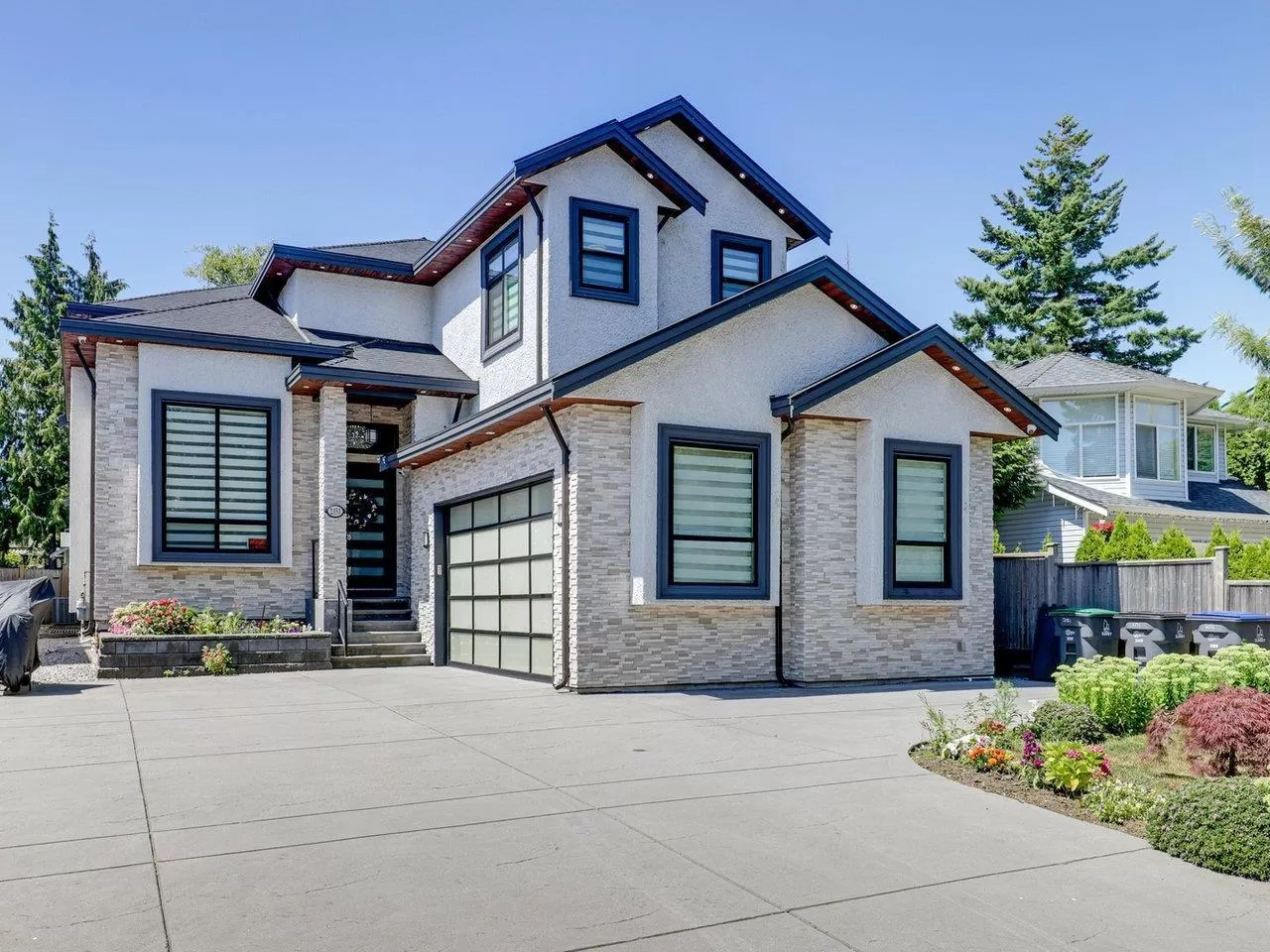 House for rent: 2151 156 Street, Surrey, British Columbia V4A 4T9