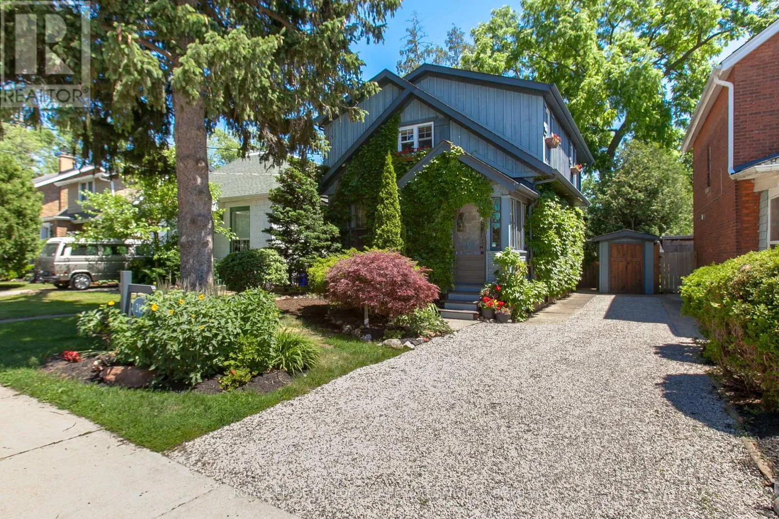 House for rent: 2154 Caroline Street, Burlington, Ontario L7R 1M1