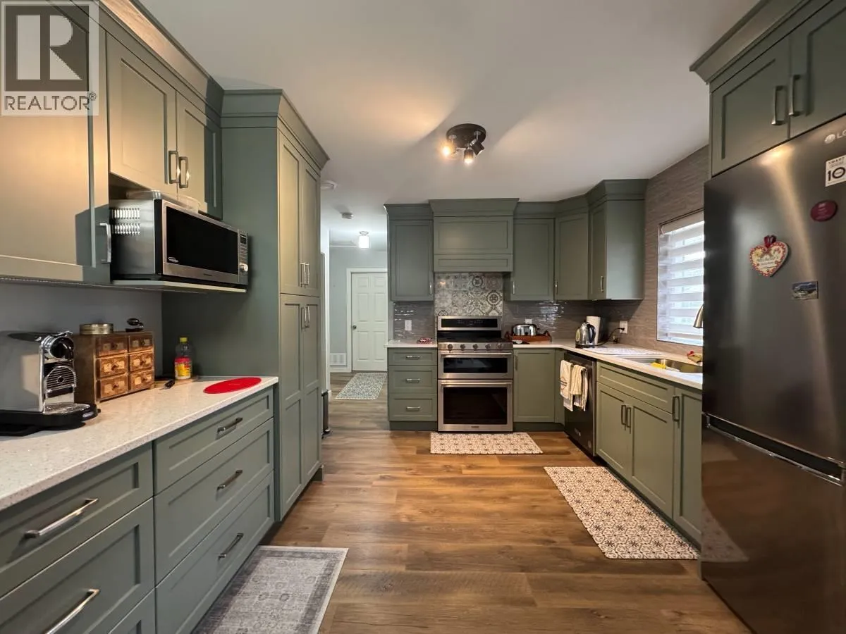 House for rent: 21545 Campbell Ave, Maple Ridge, British Columbia V2X 3V6