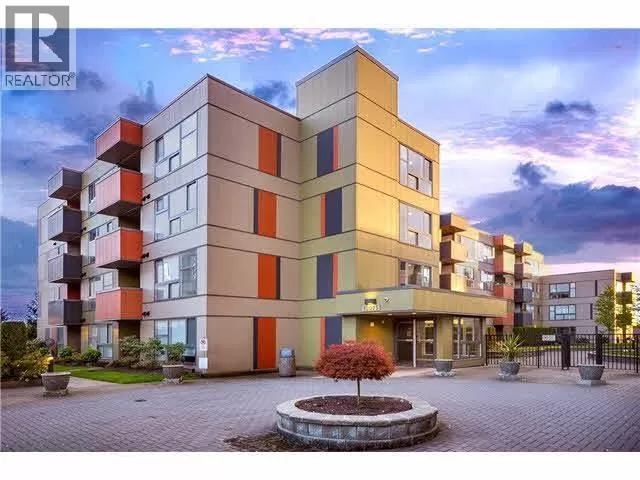 Apartment for rent: 216 12085 228th Street, Maple Ridge, British Columbia V2X 6M2