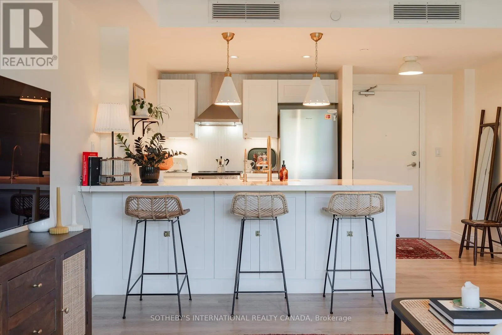 Apartment for rent: 216 - 149 Church Street, King, Ontario L0G 1T0