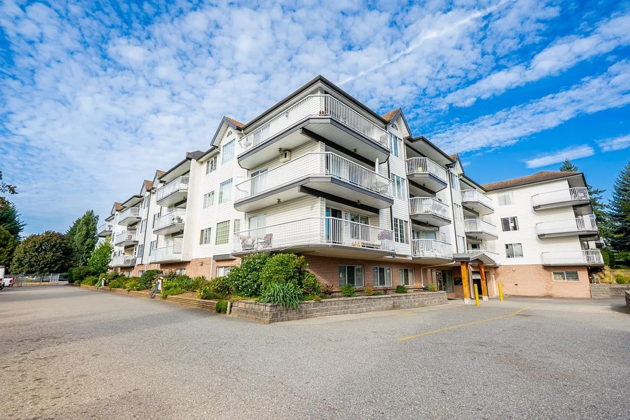 Apartment for rent: 216 33535 King Road, Abbotsford, British Columbia V2S 6Z5