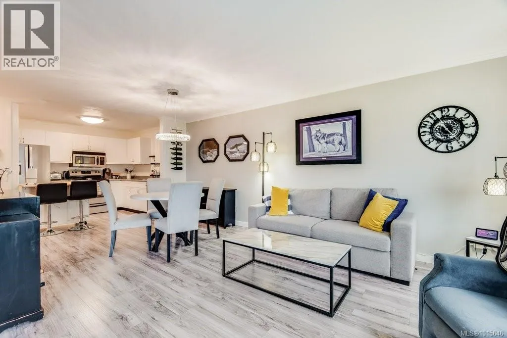 Apartment for rent: 216 390 Island Hwy S, Campbell River, British Columbia V9W 1A5