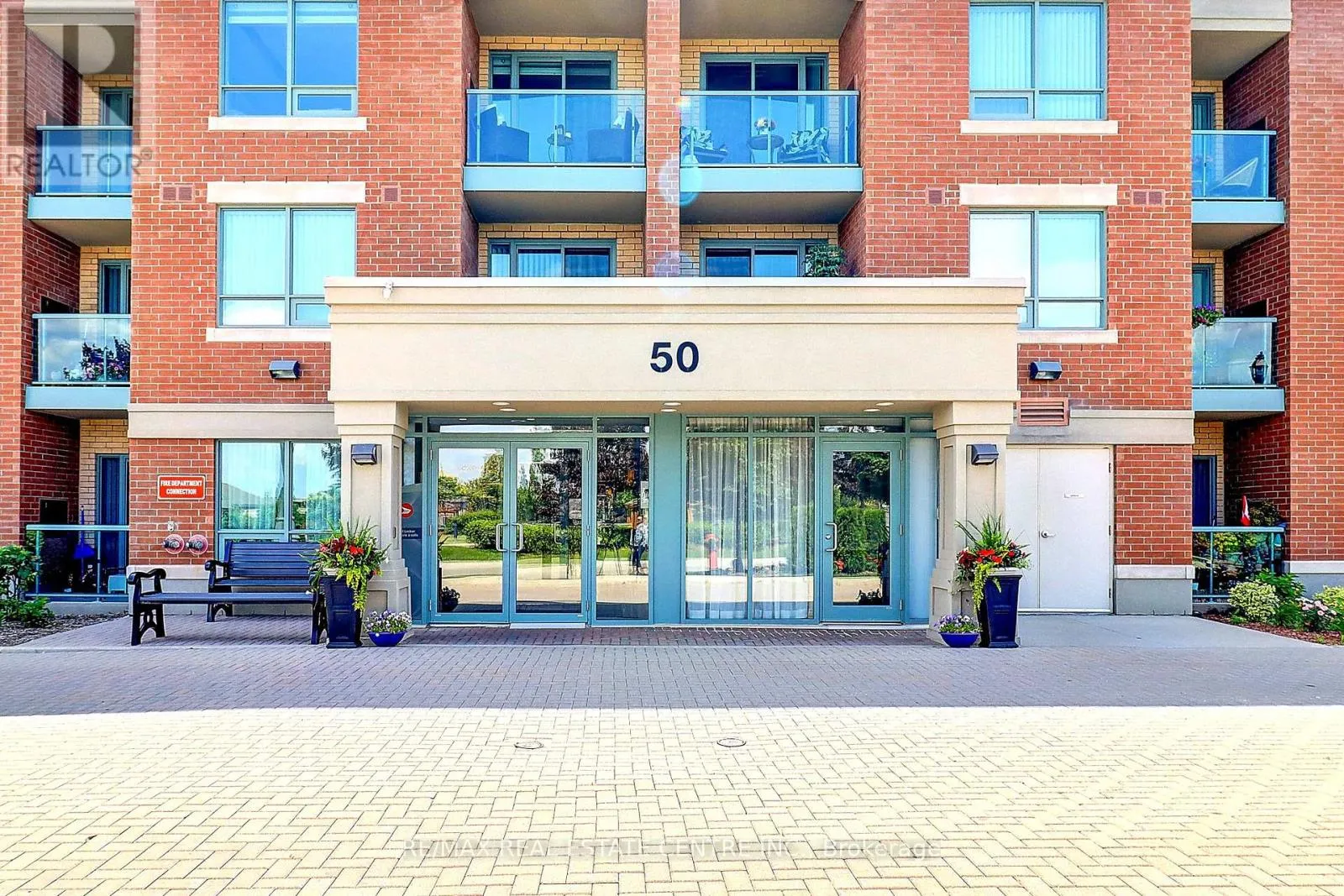 Apartment for rent: 216 - 50 Via Rosedale Way, Brampton, Ontario L6R 3Z7