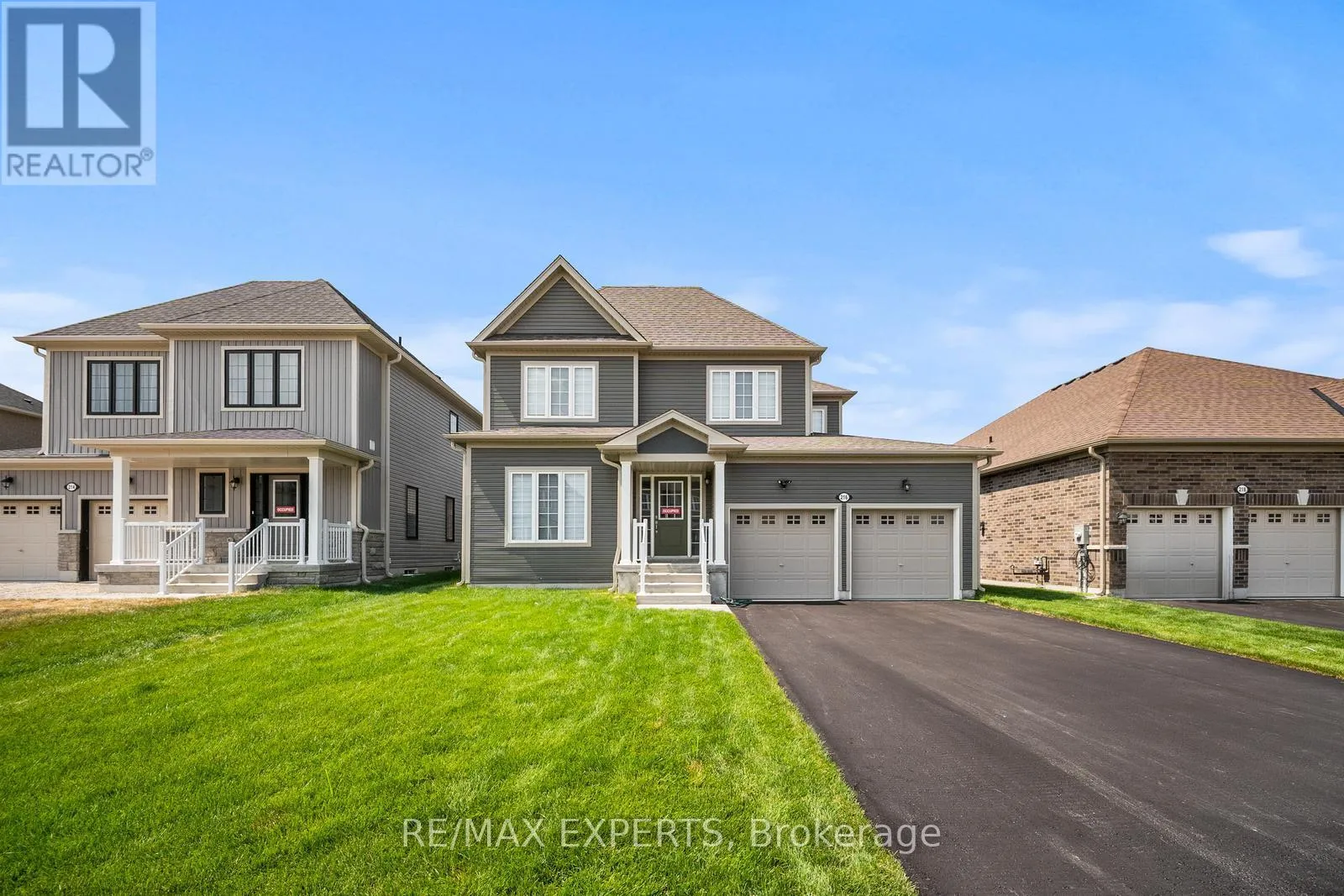 House for rent: 216 Cubitt Street, Clearview, Ontario L0M 1S0