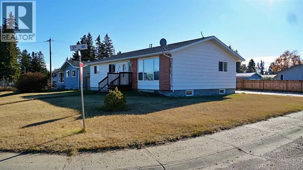 House for rent: 216 Third Avenue N, Marwayne, Alberta T0B 2X0