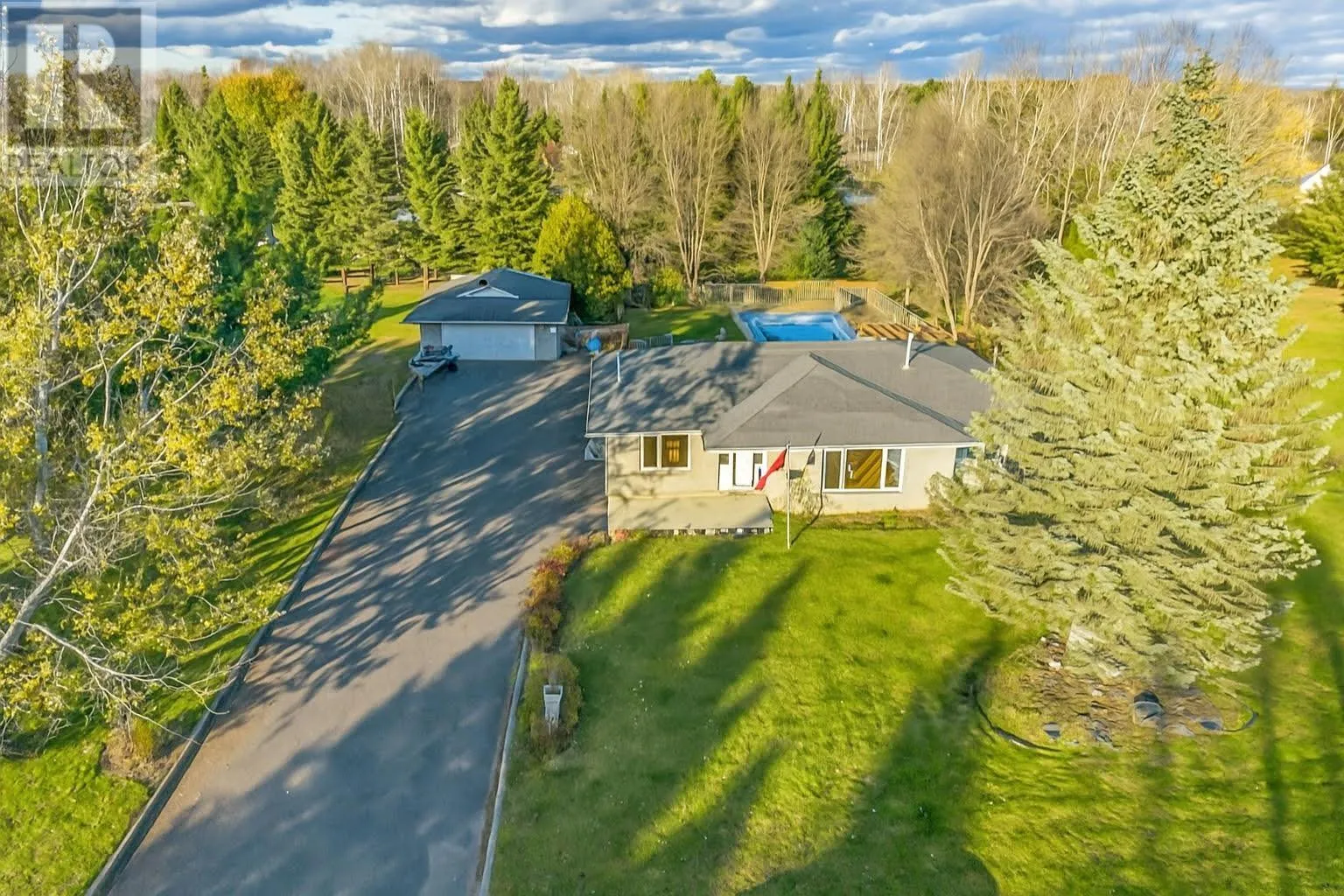 2167 Bordeaux Cres, THUNDER BAY, Ontario P7K 1C2