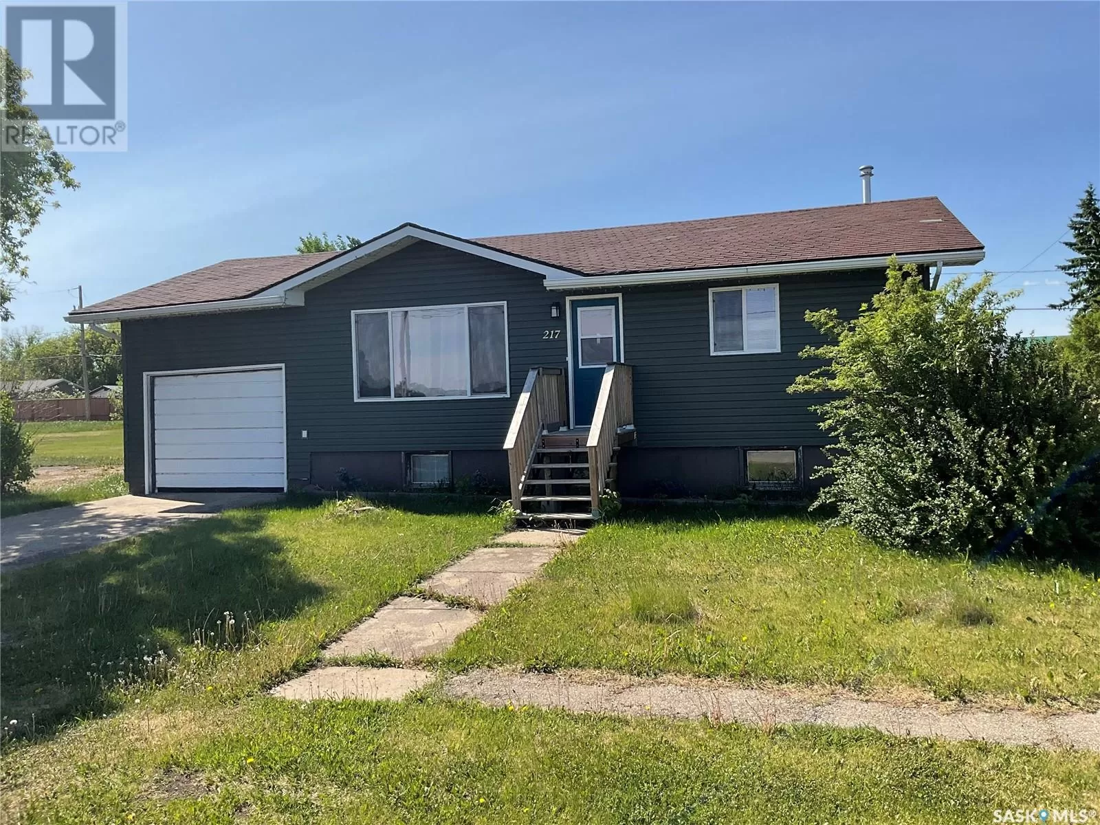 House for rent: 217 3rd Street N, Wakaw, Saskatchewan S0K 4P0