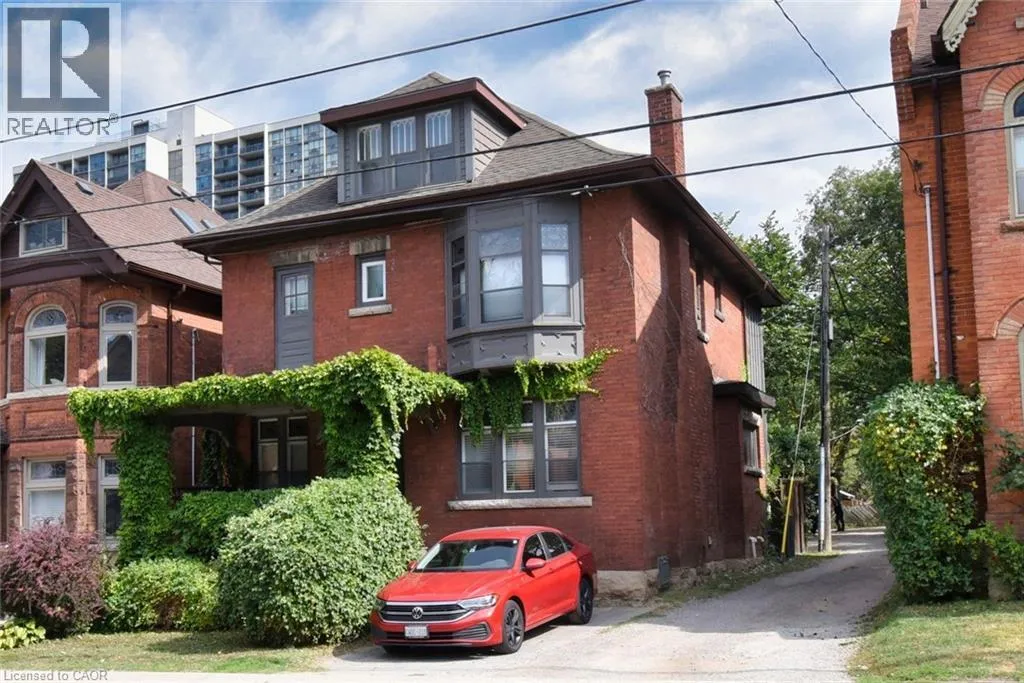 Duplex for rent: 217 Caroline Street S Unit# 1, Hamilton, Ontario L8P 3L5