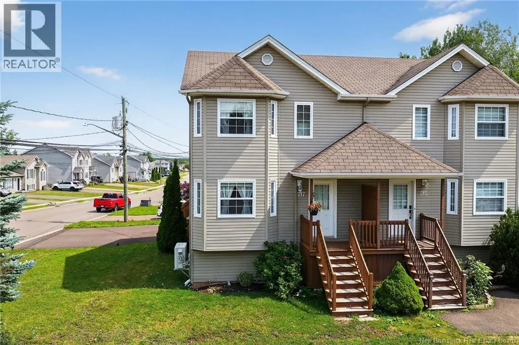 House for rent: 217 Glencairn Drive, Moncton, New Brunswick E1G 5N9