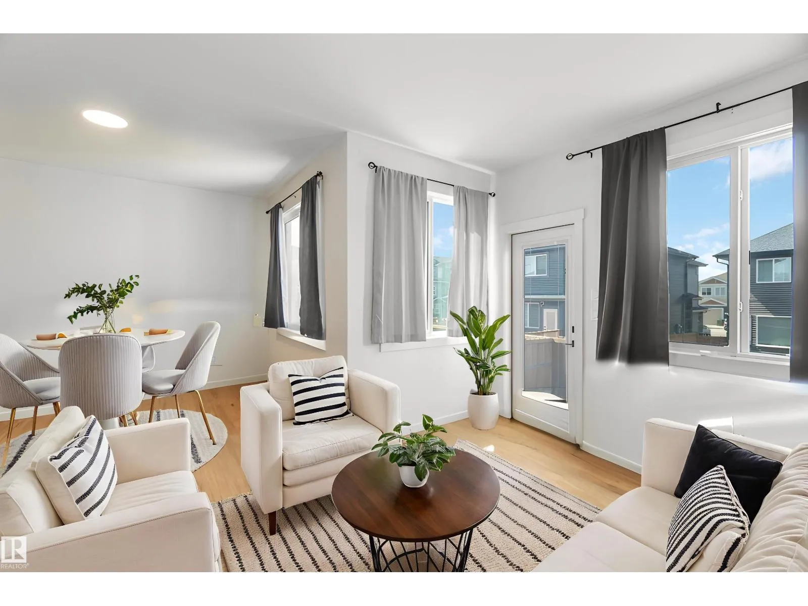 Duplex for rent: 2172 52 St Sw, Edmonton, Alberta T6X 1Z7