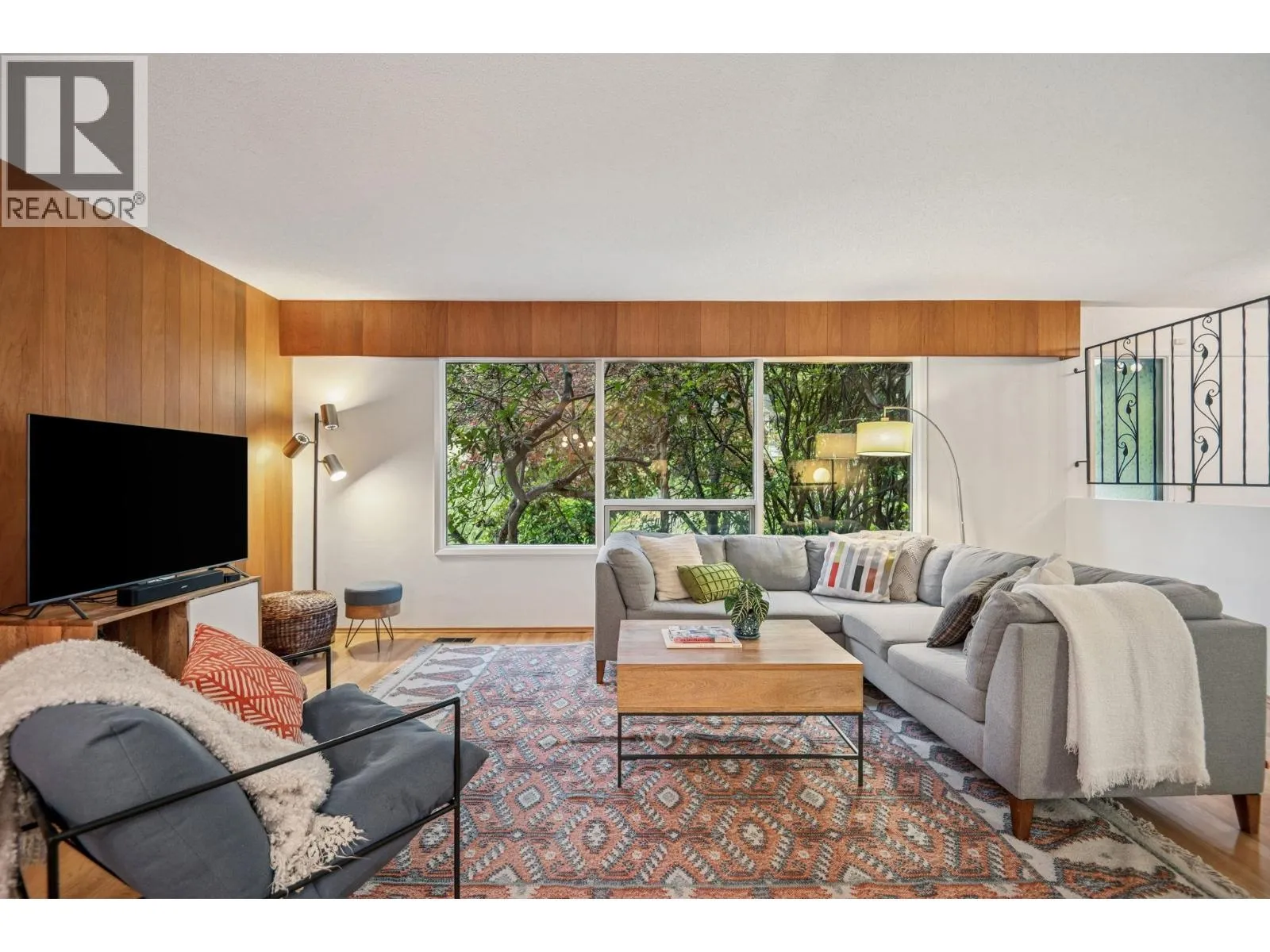 House for rent: 2174 Hoskins Road, North Vancouver, British Columbia V7J 3A3