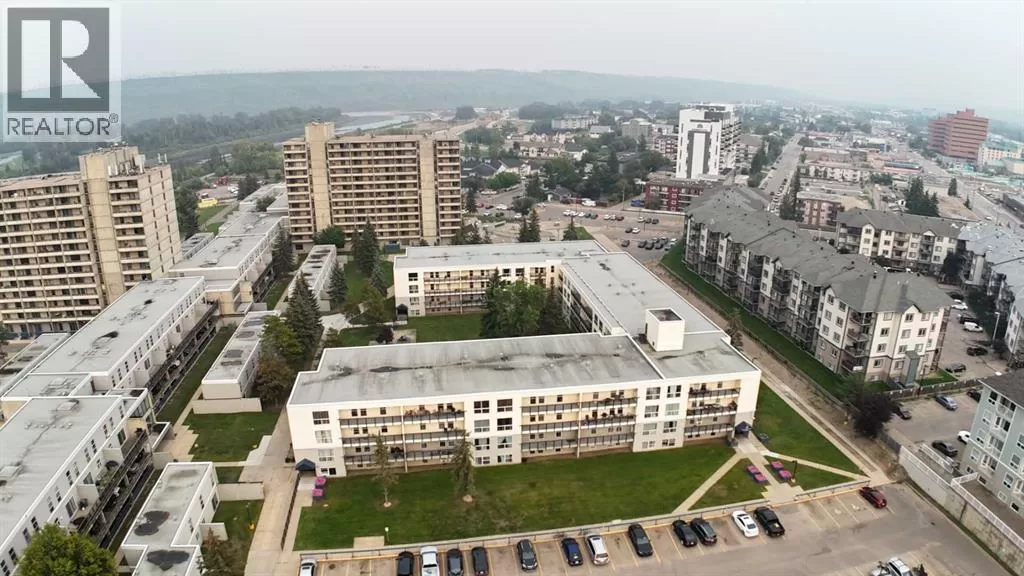 Apartment for rent: 218, 14921 Macdonald Drive, Fort McMurray, Alberta T9H 4H3