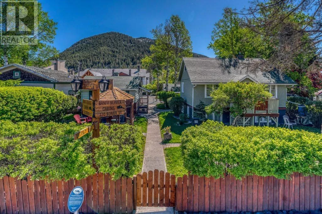 218 & 220 Beaver Street, Banff, Alberta T1L 1B2