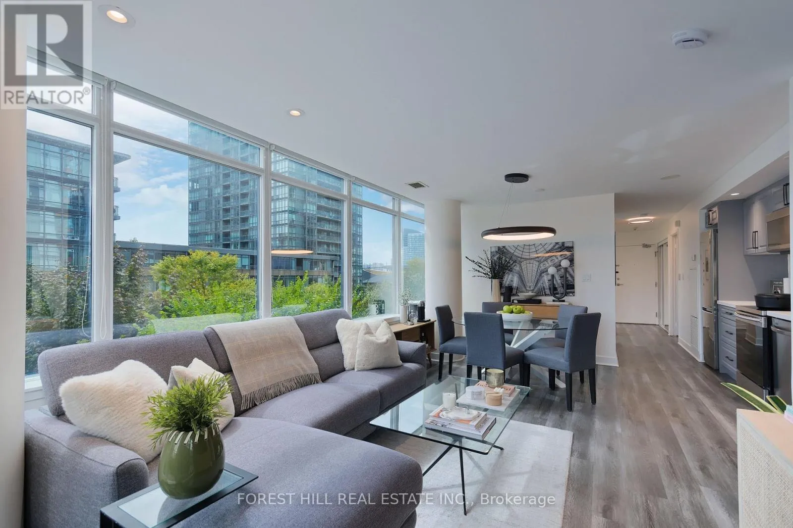 Apartment for rent: 218 - 4k Spadina Avenue, Toronto, Ontario M5V 3Y9