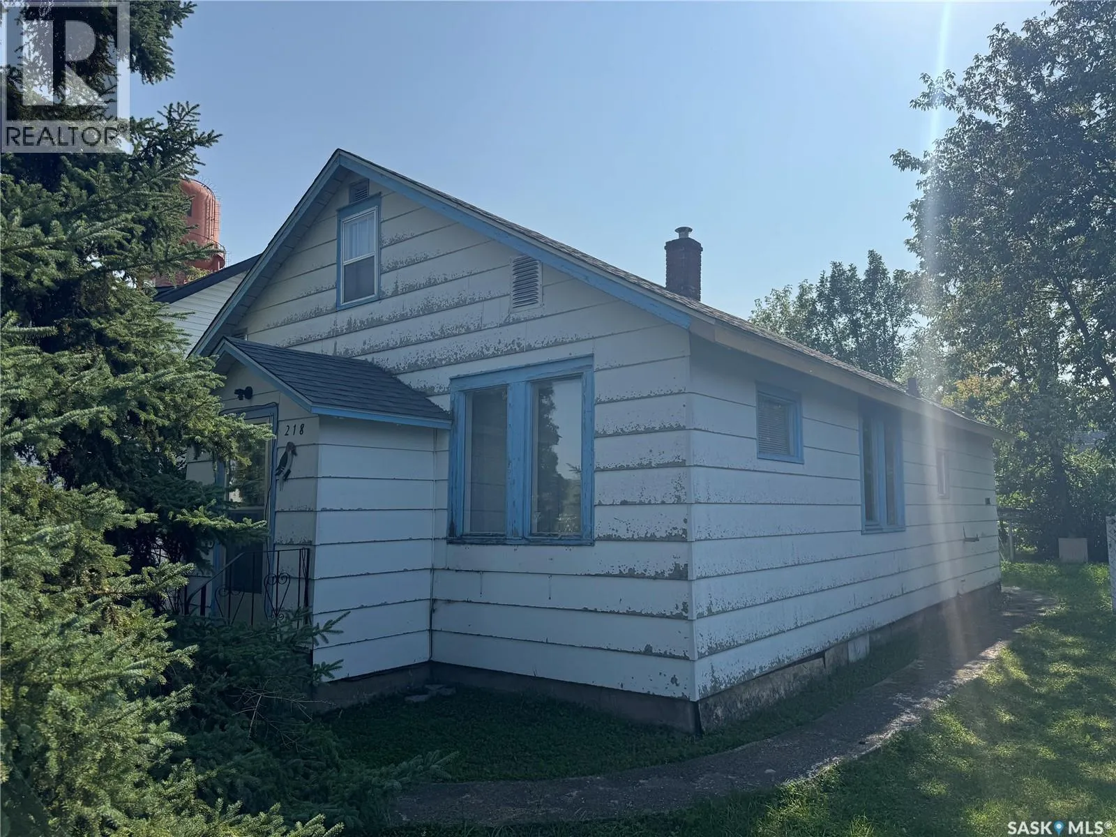 House for rent: 218 4th Street W, Nipawin, Saskatchewan S0E 1E0
