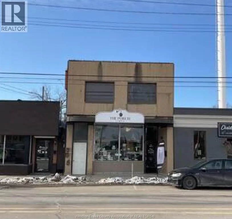 Fourplex for rent: 218 Queen Street, Chatham, Ontario N7M 2H1