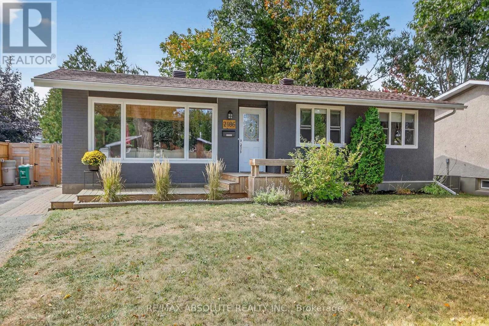 House for rent: 2186 Tawney Road, Ottawa, Ontario K1G 1C5