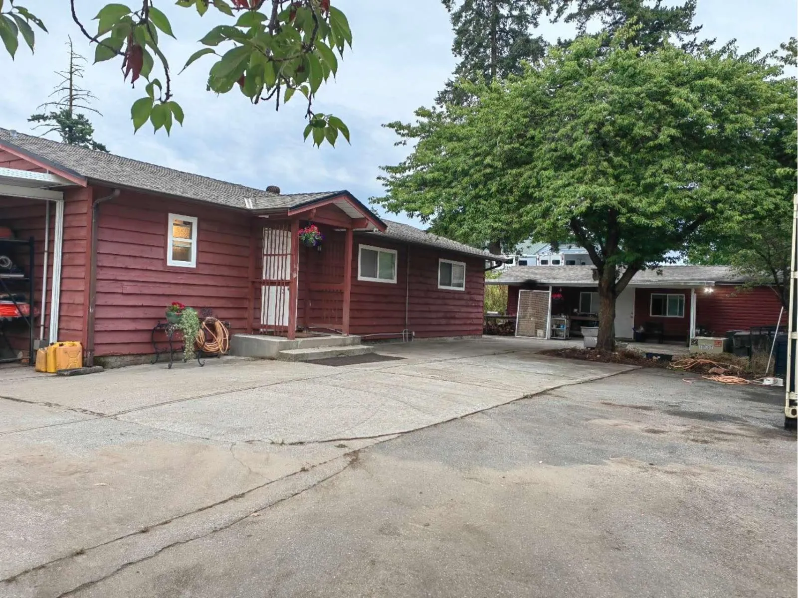 House for rent: 21879 16 Avenue, Langley, British Columbia V2Z 1K5