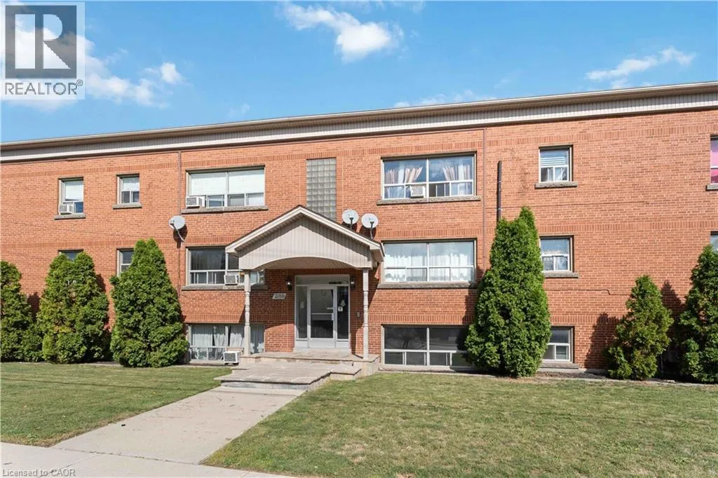 Apartment for rent: 2189 King Street E Unit# 2, Hamilton, Ontario L8K 1W8