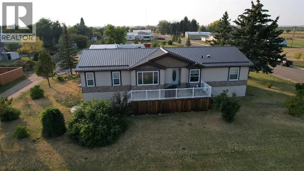 House for rent: 219 1 Avenue E, Youngstown, Alberta T0J 3P0