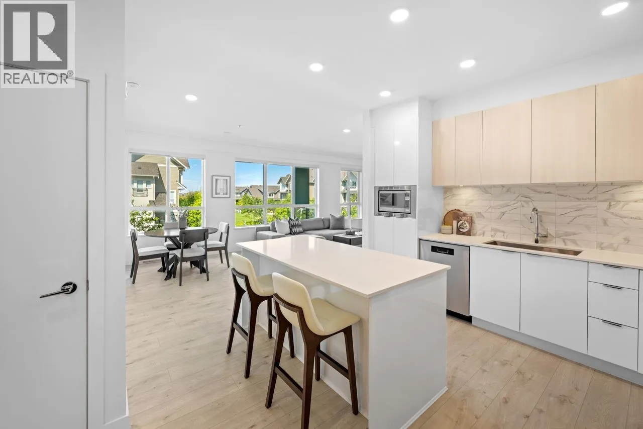 Apartment for rent: 219 1792 Starling Drive, Tsawwassen, British Columbia V4M 0E4