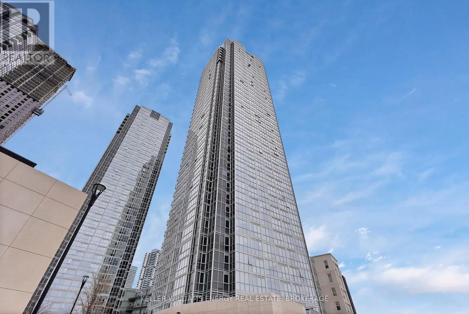 Apartment for rent: 219 - 2908 Highway 7, Vaughan, Ontario L4K 0K5