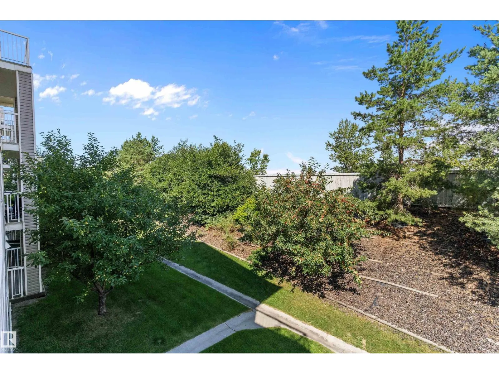 Apartment for rent: #219 4407 23 St Nw, Edmonton, Alberta T6T 0B6